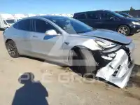 2018 Tesla Model 3 фото