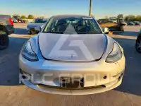 2018 Tesla Model 3 фото