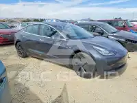 2018 Tesla Model 3 photo