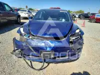 2018 Tesla Model 3 фото