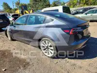 2018 Tesla Model 3 фото