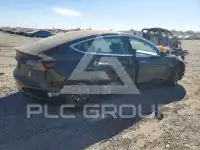 2018 Tesla Model 3 фото