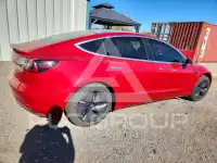 2018 Tesla Model 3 фото