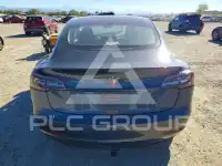 2018 Tesla Model 3 фото