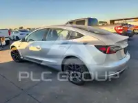 2018 Tesla Model 3 фото