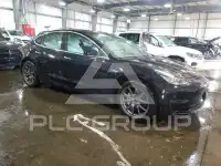 2018 Tesla Model 3 фото
