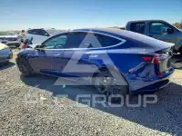 2018 Tesla Model 3 фото