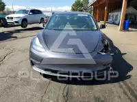 2018 Tesla Model 3 фото