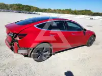 2018 Tesla Model 3 фото