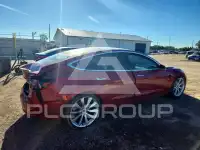 2018 Tesla Model 3 фото