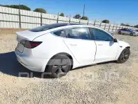2018 Tesla Model 3 фото