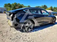 2018 Tesla Model 3 фото