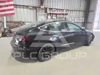 2018 Tesla Model 3 фото