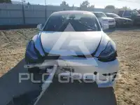 2018 Tesla Model 3 photo