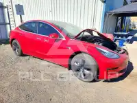 2018 Tesla Model 3 фото