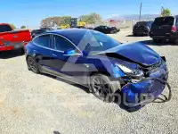 2018 Tesla Model 3 фото