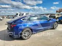 2018 Tesla Model 3 фото