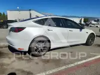 2018 Tesla Model 3 photo