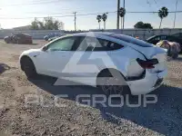 2018 Tesla Model 3 фото