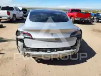2018 Tesla Model 3 photo