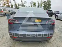2018 Tesla Model 3 фото