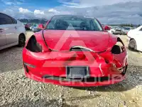 2018 Tesla Model 3 фото