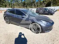 2018 Tesla Model 3 фото