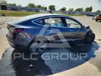 2018 Tesla Model 3 фото