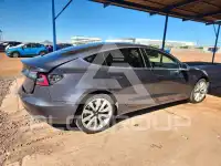 2018 Tesla Model 3 фото