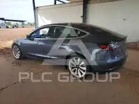 2018 Tesla Model 3 фото