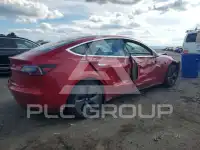 2018 Tesla Model 3 фото