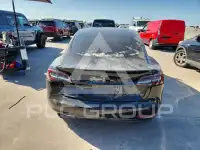 2018 Tesla Model 3 фото