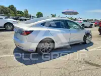 2018 Tesla Model 3 фото