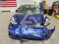 2018 Tesla Model 3 фото