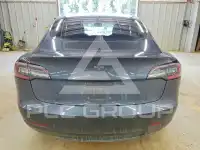 2018 Tesla Model 3 фото