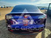 2018 Tesla Model 3 фото