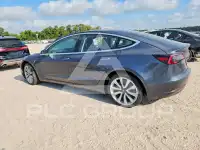 2018 Tesla Model 3 фото