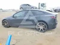 2018 Tesla Model 3 фото