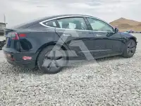 2018 Tesla Model 3 фото