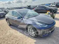 2018 Tesla Model 3 фото