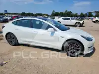 2018 Tesla Model 3 photo