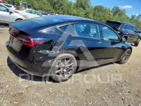 2018 Tesla Model 3 фото