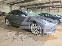 2018 Tesla Model 3 фото
