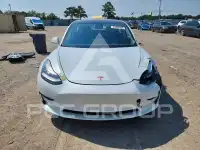 2018 Tesla Model 3 photo