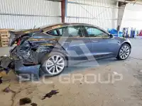2018 Tesla Model 3 фото