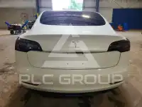 2018 Tesla Model 3 фото