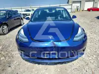 2018 Tesla Model 3 фото