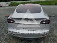 2018 Tesla Model 3 фото