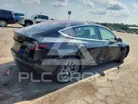 2018 Tesla Model 3 фото