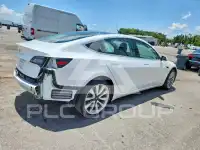 2018 Tesla Model 3 photo